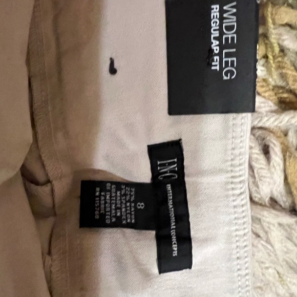 Pants - Picture 3 of 4